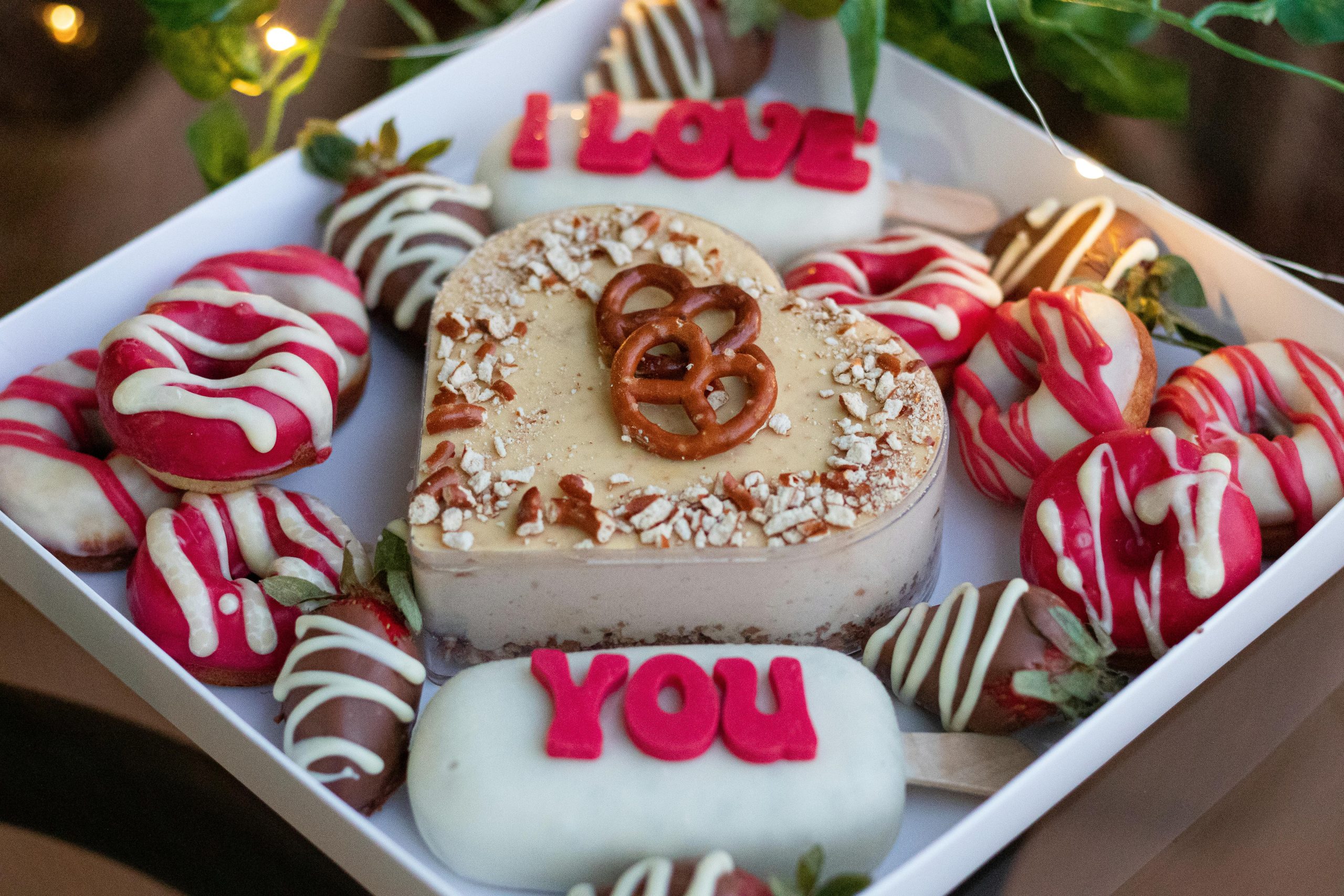 Ilustrasi love you more too